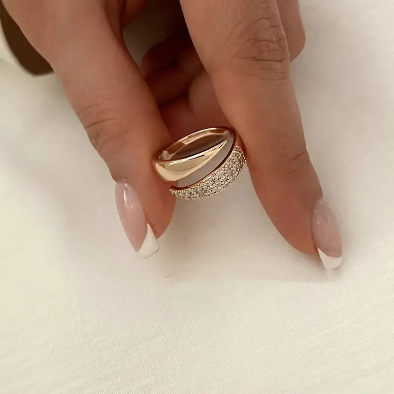 Elegant Adjustable Ring